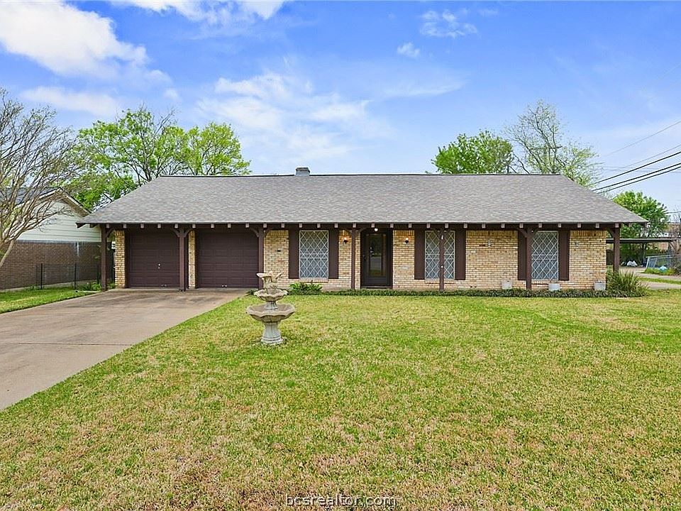 1st image of 1924 Briar Oaks Dr