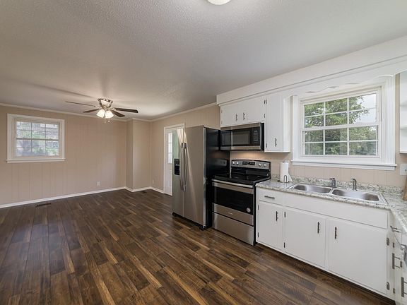 5th image of 331 Crest Dr