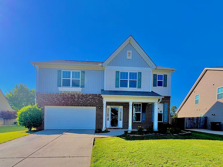 317 Gibby Ln — Photo 1
