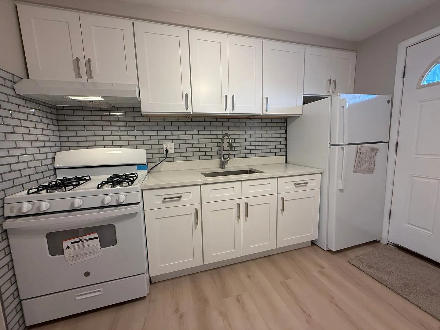 1809 S 14th Ave — Photo 3