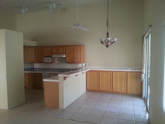 5th image of 8012 Painted Clay Ave