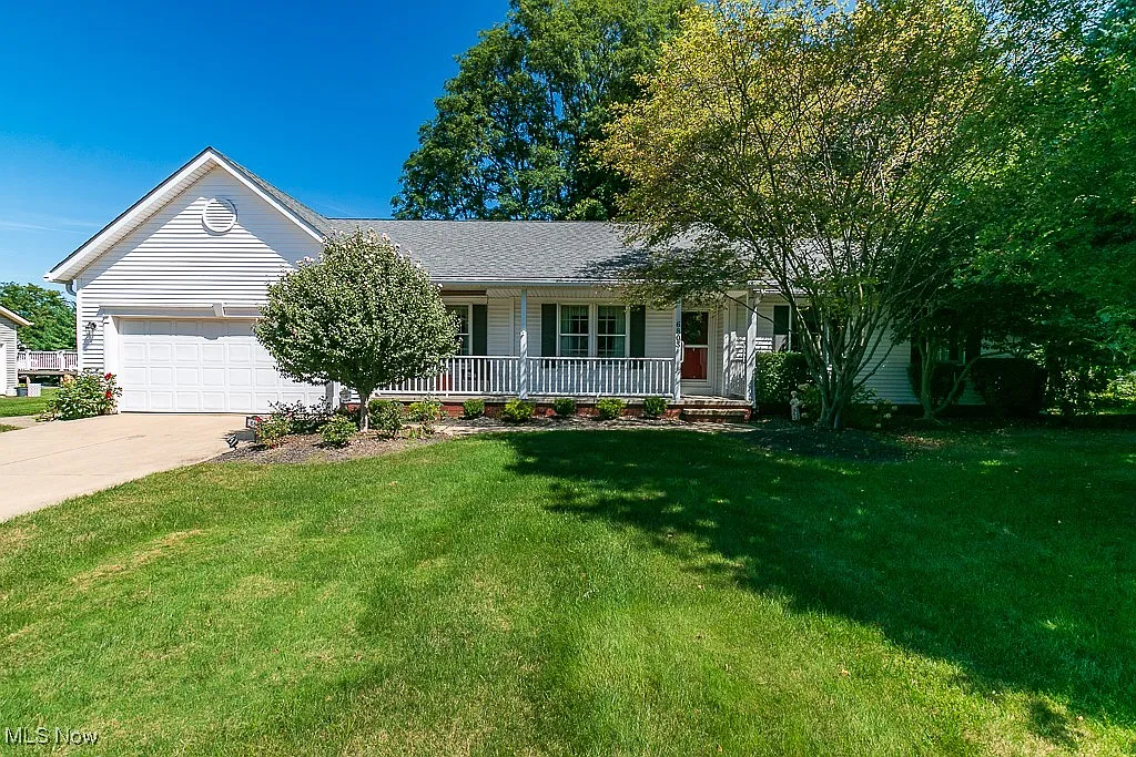 6803 Rockport Ln photo 1