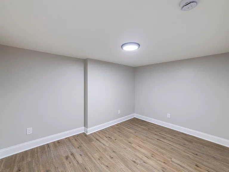 2545 Polk St — Photo 7