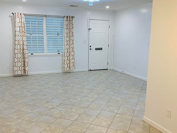 5th image of 89 Grieco Dr