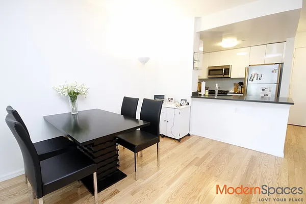 Rented by Modern Spaces | media 7