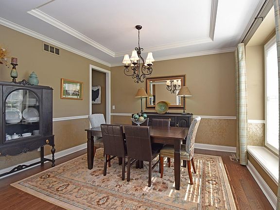 4th image of 6130 Winding Creek Blvd