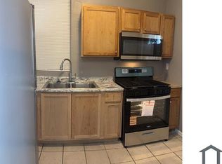 548 E Oakwood Blvd APT 1, Chicago, IL 60653