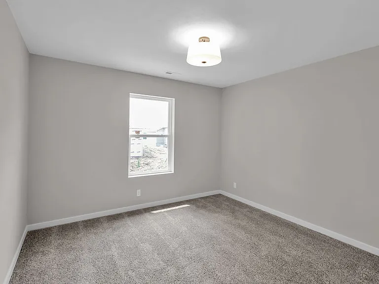 11020 S 97th St — Photo 37