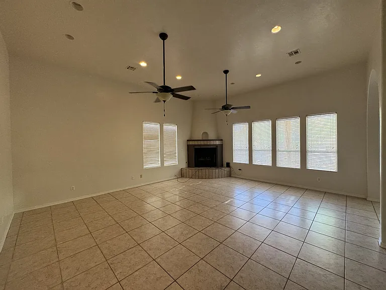 10100 E Agua Vista Way — Photo 6