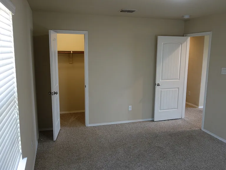 12221 Big Rock Dr — Photo 22