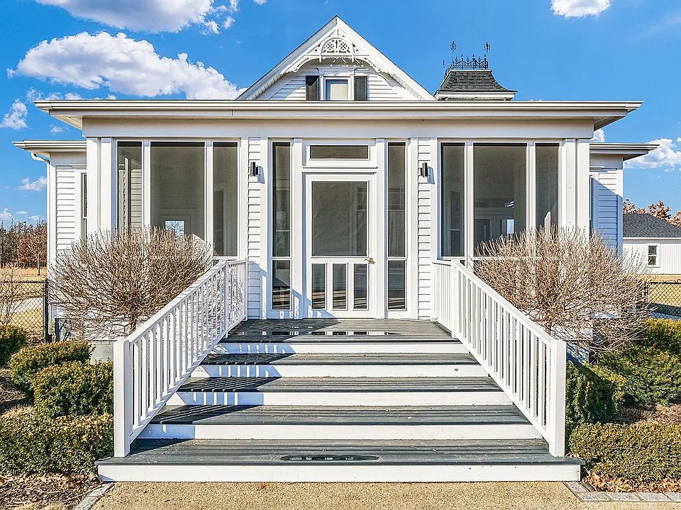 1st image of 2132 Deland Monticello Rd