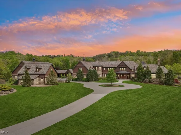 2875 Chagrin River Rd, Hunting Valley, OH 44022