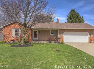 2191 Oak Hollow Dr, Jenison, MI 49428