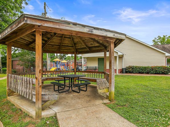 1240 Lawnview Pl #1315-O3