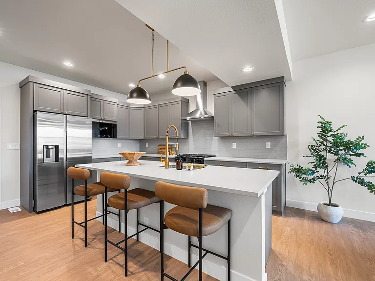 648 Greenspire Dr #V-6 — Photo 4