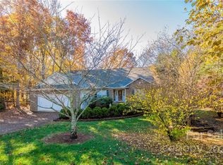 3364 Overbrook Dr, Conover, NC 28613