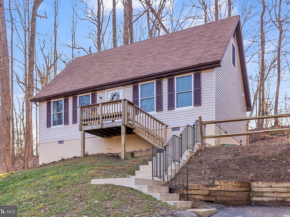 1st image of 26999 Maple Dr
