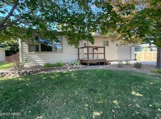 708 S 9th St, Milbank, SD 57252