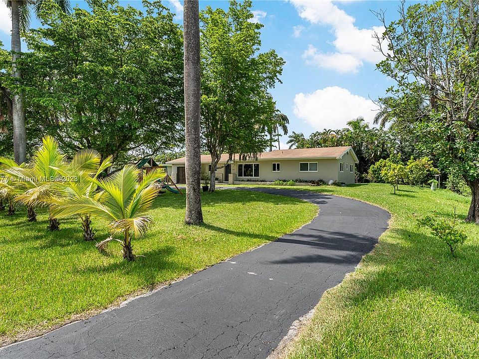1st image of 535 N Biscayne River Dr