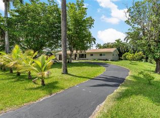 535 N Biscayne River Dr, Miami, FL 33169