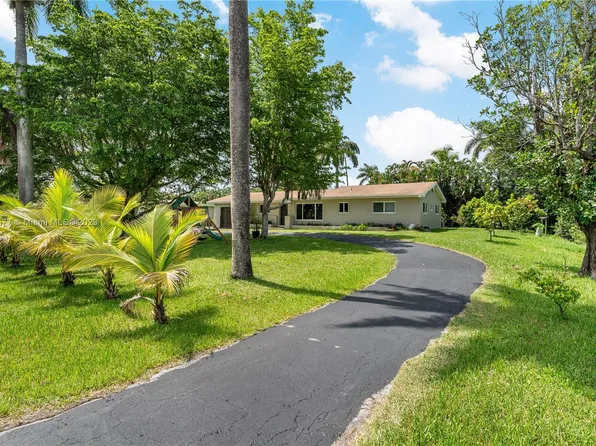 535 N Biscayne River Dr, Miami, FL 33169
