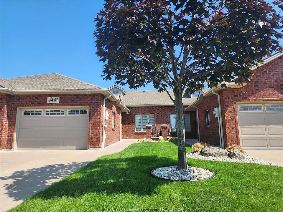 1st image of 442 Cooper Cres