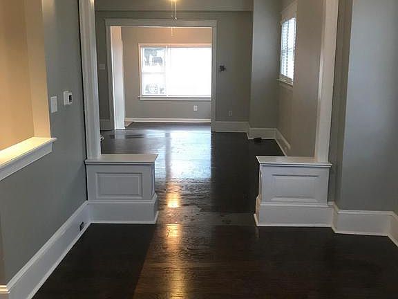4th image of 915 Oakmont St
