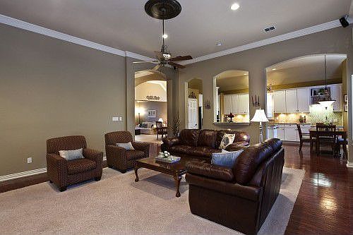 3rd image of 4621 Morningstar Dr