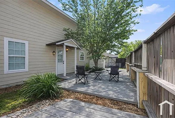 11643 Breezy Knoll Dr — Photo 2