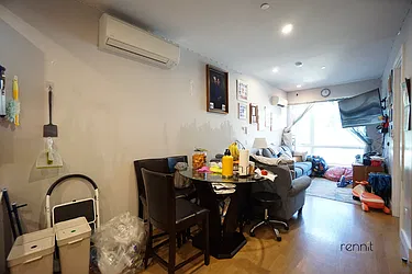 Rented by Rennit Inc.