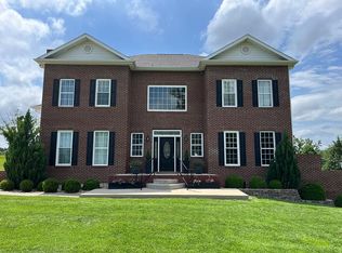 205 Fairway Dr, Harrisburg, IL 62946