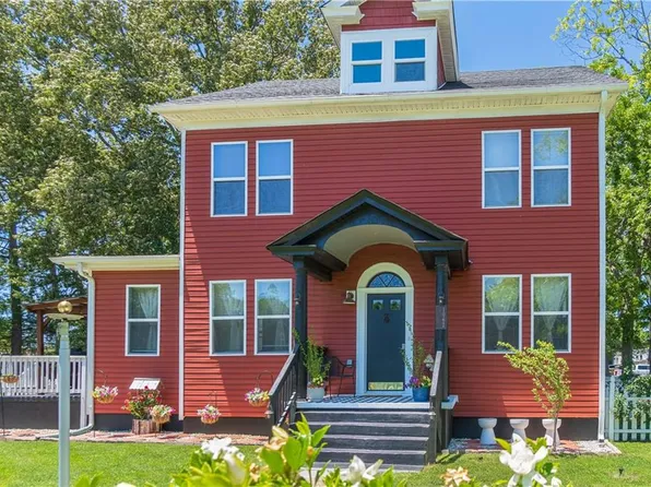 1062 Stanley Rd, Portsmouth, VA 23701