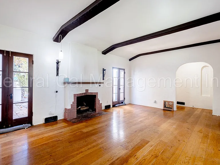 227 Oleander Ave — Photo 13