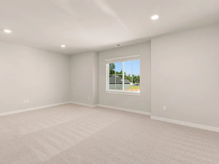 11010 33rd St NE — Photo 17