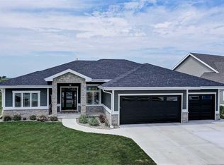 6253 Fountainhead Cir, Deforest, WI 53532