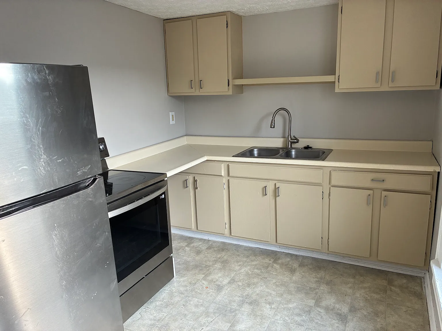 2 bed, 1150 sqft, $950 — Photo 2
