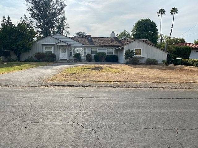 2nd image of 6025 Jumilla Ave