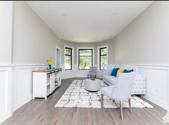4th image of 2637 W Altgeld St #2
