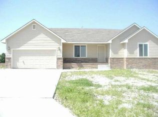 429 Wheatridge Ct, Newton, KS 67114