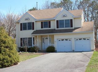 109 Crown Ct, Manahawkin, NJ 08050