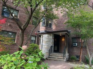 401 Park Pl APT 4E, Fort Lee, NJ 07024