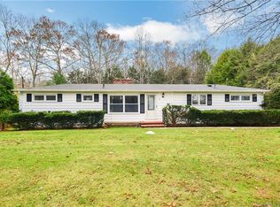 1 Wolf Neck Rd, Stonington, CT 06378