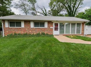 871 Lawn Ct, Saint Louis, MO