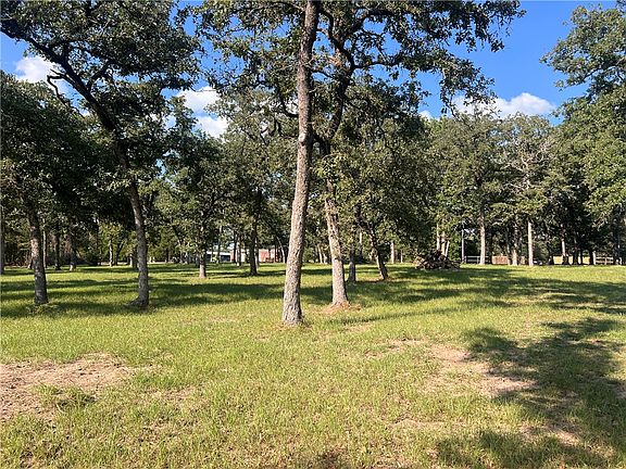 4th image of Cardinal Rd