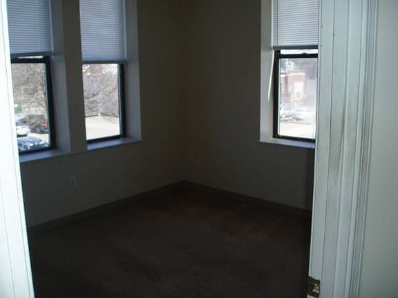 2nd image of 6 S Washington St