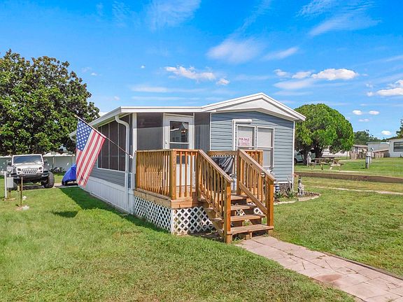 3rd image of 40703 Stewart Rd #157