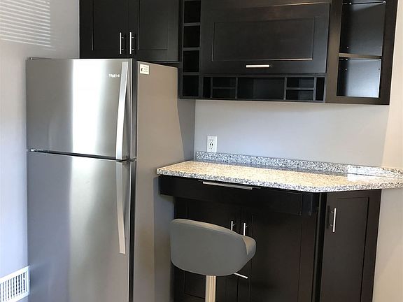 524 Hill 2 Workspace