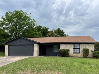 1633 Edge Hill Rd, Benbrook, TX, 76126