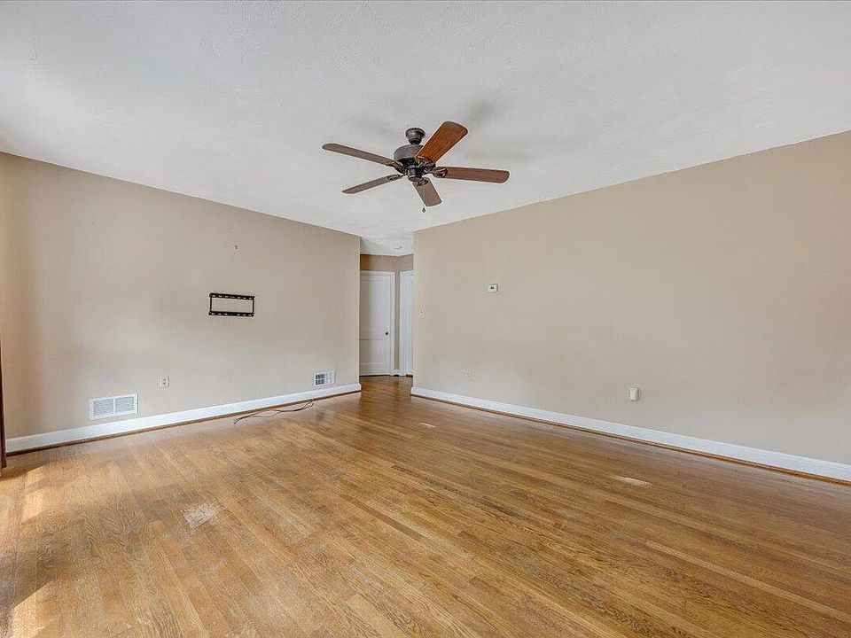 2549 Brambleton Ave SW, Roanoke, VA 24015 Zillow