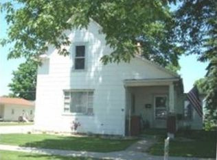 304 W South St, Argos, IN 46501